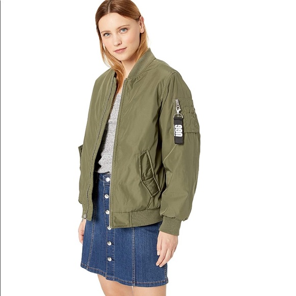 UGG Women’s Frances Oversized Bomber - Picture 8 of 16